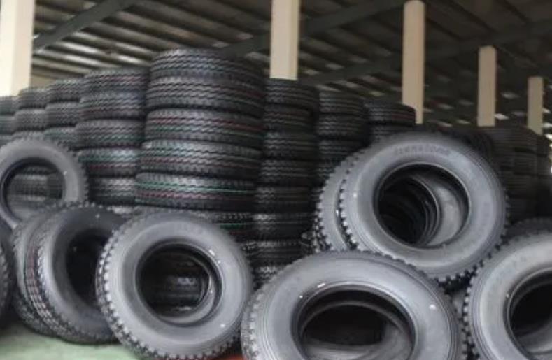 橡膠輪胎.jpg 橡膠輪胎.jpg